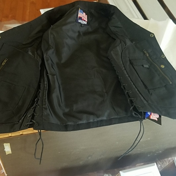 NWT 100%LEATHER VEST W/GUN POCKET BLANK SLATE TO MAKE IT LOOK LIKE YOU&YOUR BIKE - Picture 12 of 12